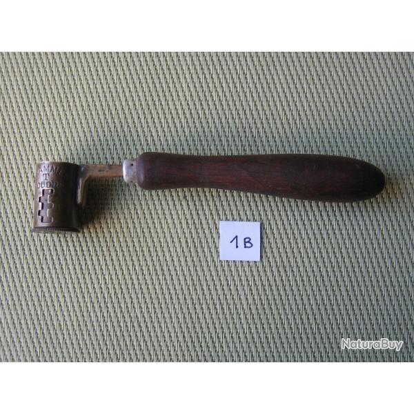 Chargette  poudre  T  poign�e  f�l�e