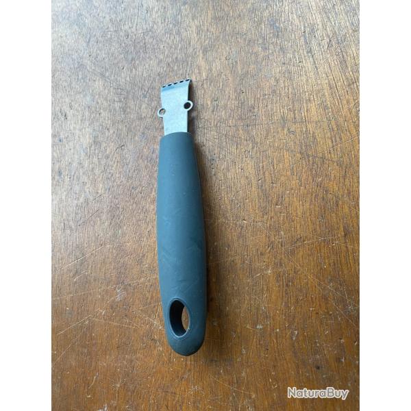 ZESTEUR  POUR AGRUMES