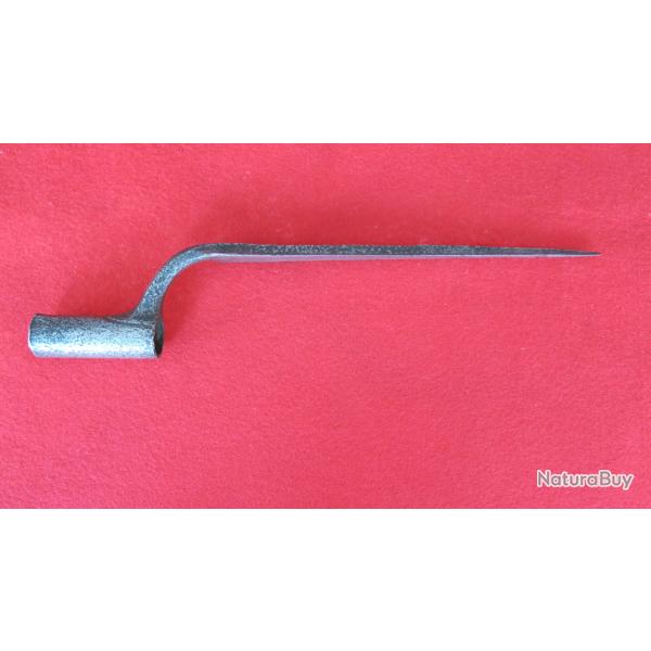 22 - Ba�onnette d'officier mod�le 1754-1759