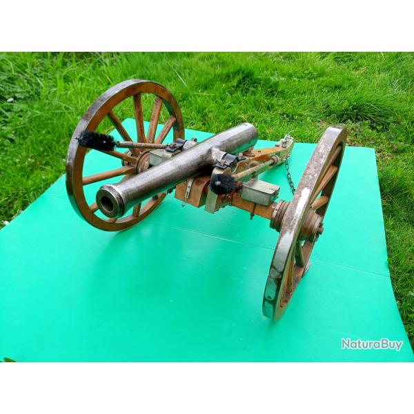 ANCIEN CANON POUDRE NOIRE ( CAL 70 )  . LG TUBE CANON ACIER :  380 mm  .  BELLE PIECE .