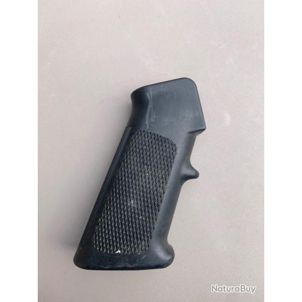 Poign�e tactique 2