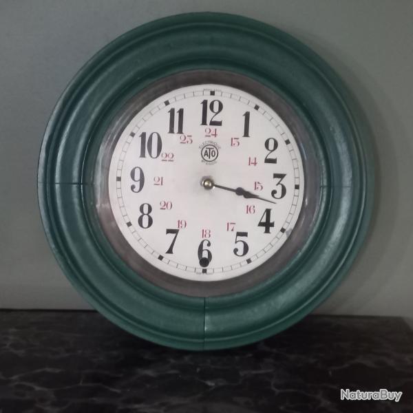horloge bois mural ATO electric SGDG