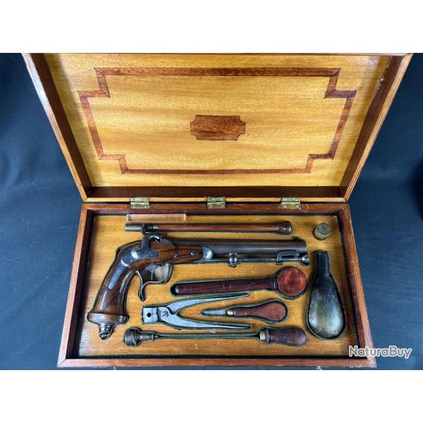 PISTOLET DELVIGNE mod�le pour la Russie en coffret cal 18mm