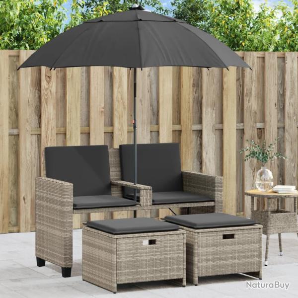 Canap� de jardin 2 places et parasol tabourets gris clair rotin