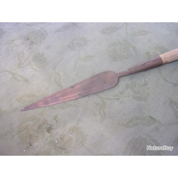 pointe de lance africaine 43,2 cm