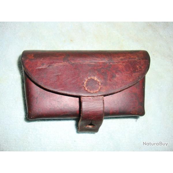 SACOCHE CUIR  COMPLETE POUR ARMES SUISSE "06/06.24/0629 OU REVOLVER