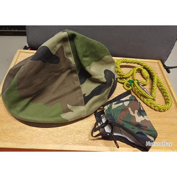 Petit lot militaria - couvre casque F1 - masque camouflage - fourragre