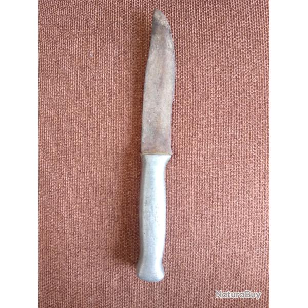 Couteau ancien, poign�e aluminium, tranchee ? Chantier de jeunesse?