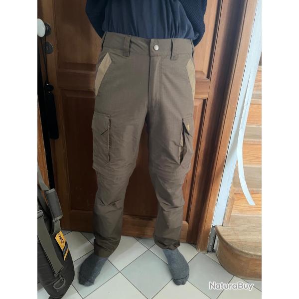 Pantalon lger modle Savannah marron clair Taille M / 38