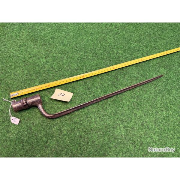 BAIONNETTE  A DOUILLE   MOD�LE 1822 / 1847  19 �ME  N�17