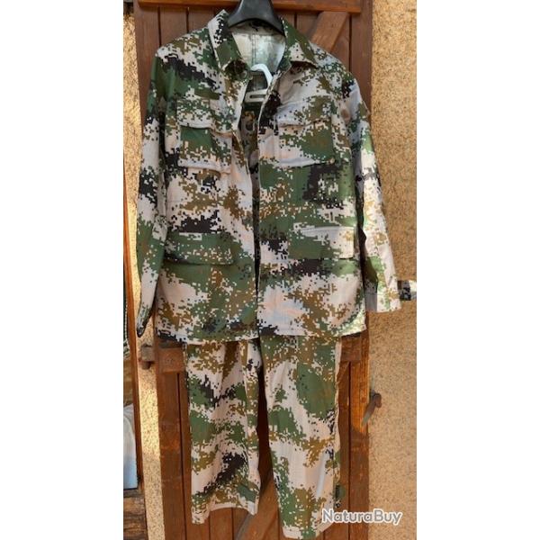 Ensemble treillis Chinois arm�e de terre  (PLA) original