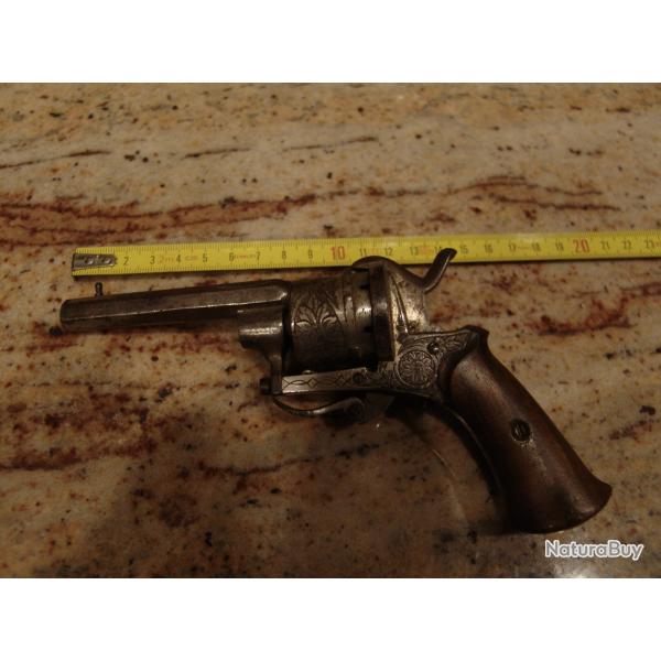revolver ancien a broche (n3)