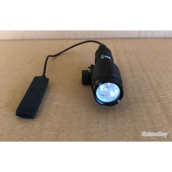 Lampe NX600S 100 lumens Noire