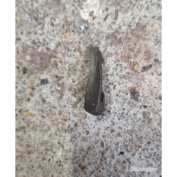 Doigt �l�vateur de revolver 1892 r�glementaire (509)