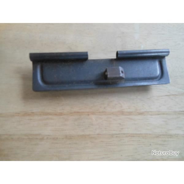 VOLET DE PROTECTION POUR CULASSE DE CARABINE ARMI JAEGER AP 74