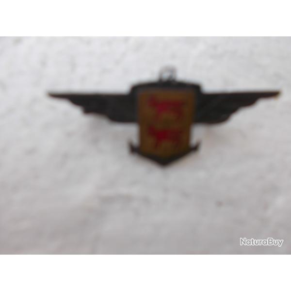 insigne porte-avions BEARN,bon �tat!!