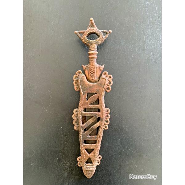 ANCIENNE DAGUE DU XIX� SIECLE, ETHNIE TIV / VERE, AFRIQUE CENTRALE, NIGERIA, TOUT EN BRONZE