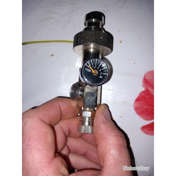 Manom�tre de remplissage pcp bouteille 300 bars neuf