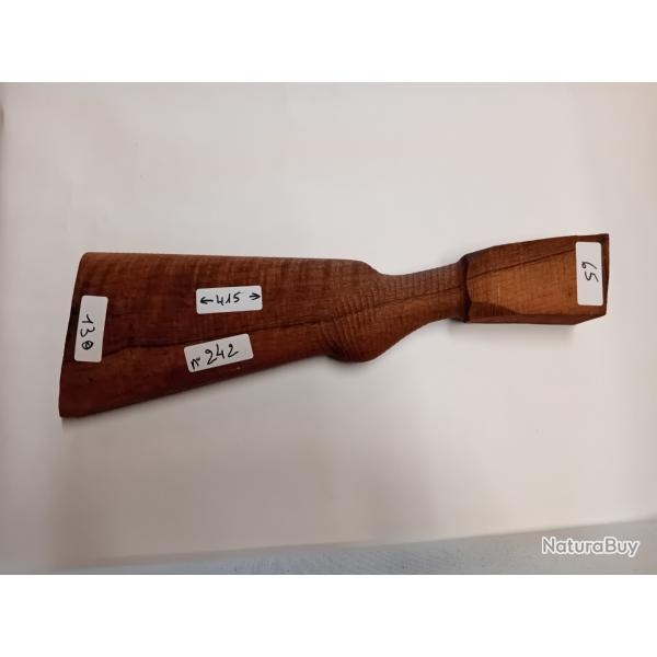 Crosse �bauche tourn�e