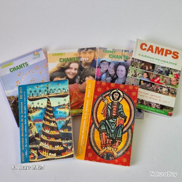 Lot de 4 carnets de chants et 2 carnets de p�lerins journ�es mondiales de la jeunesse