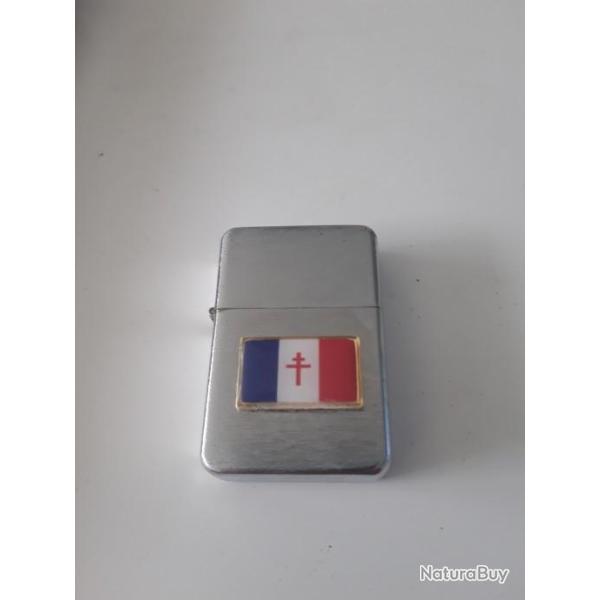 BRIQUET METAL TYPE U.S. "FRANCE LIBRE"MODELE 2