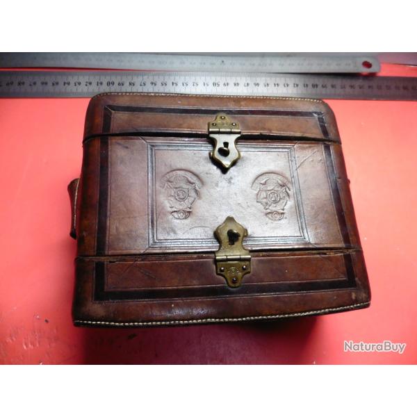 Ancienne cartouchi�re de chasse  double �poque Napol�on III - 24 x2 cartouches - en tr�s bon �tat