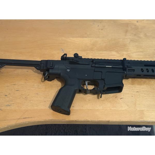 R�plique Airsoft far9 6mm + accessoires