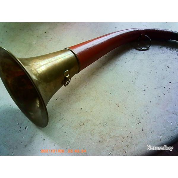 Corne de chasse gros embout 50cm environ