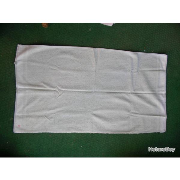 WW2 US SERVIETTE DE TOILETTE TYPE MILITAIRE AM�RICAINE " CANON " DON DU PLAN MARSHALL 1948