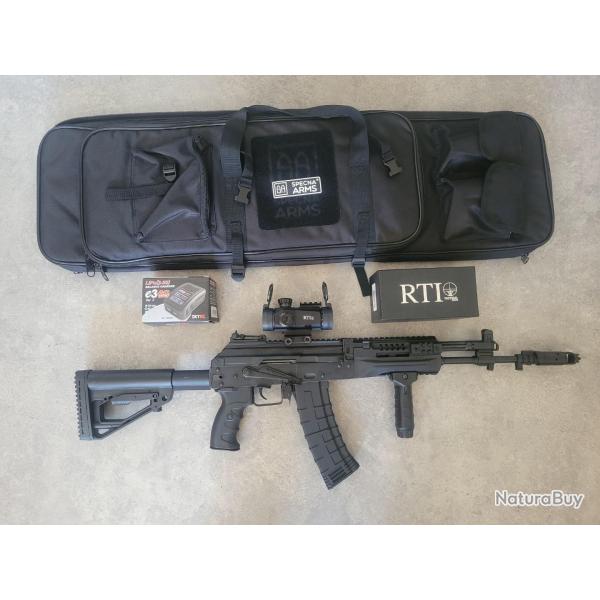 R�plique AK15 LCT, plus �quipements.