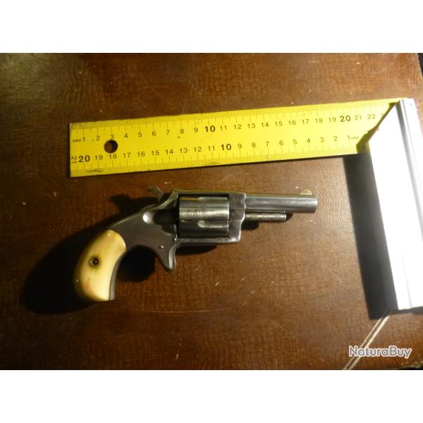revolver am�ricain des ann�es 1880 en 32 rimfire