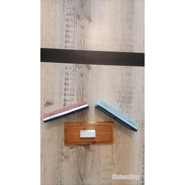 2 Pierres � eau affutage polissage double face (couteaux, rasoirs, etc.)