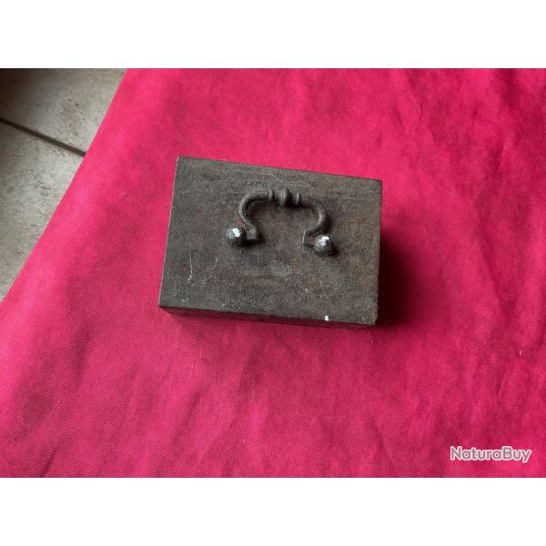 Petit coffre en ferraille pour petites armes ou autres, pas de prix de r�serve