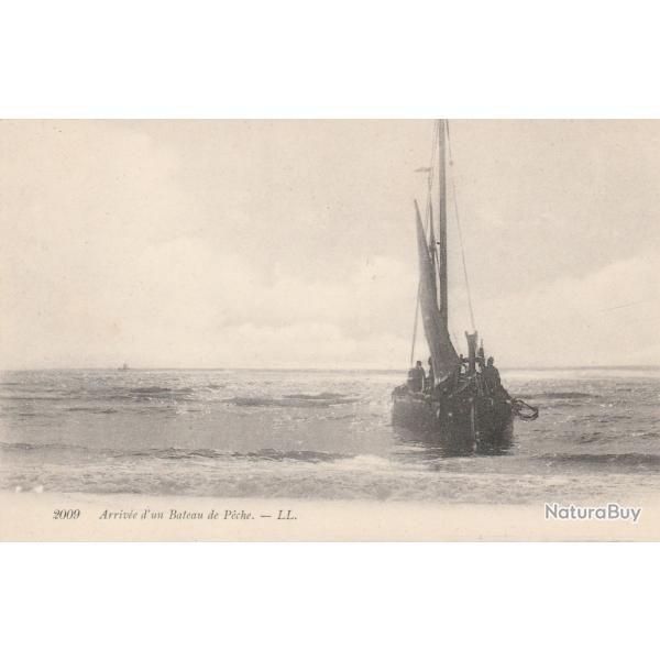 CPA - MARINE -Arriv�e d'un Bateau de P�che N�307
