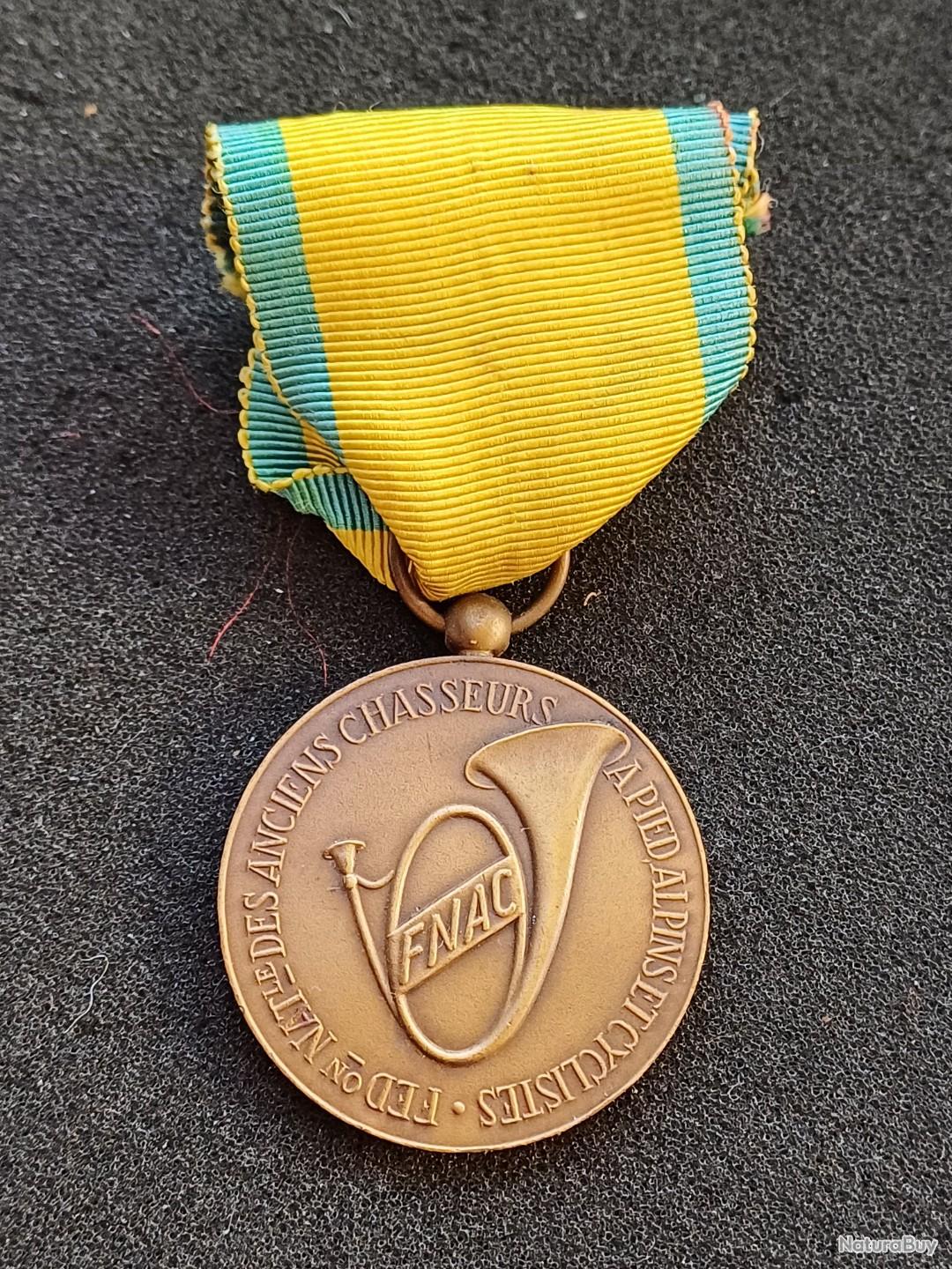 Médaille Vintage Pêche à La Mouche, Ruban France, Ancienne Compétition