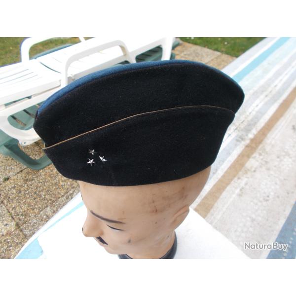 ancien calot , g�n�ral de gendarmerie 3 �toiles,,tres bon etat