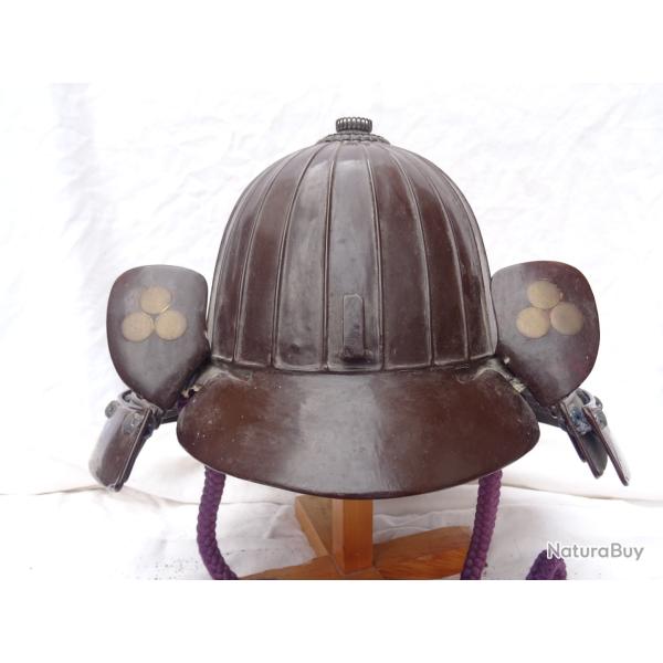 J17 ) lot, tr�s beau kabuto, �poque EDO  = japon, yoroy, armure, cuirasse,  tsuba, maedate