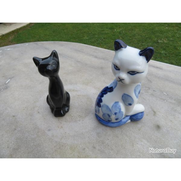 Chinoiserie vintage - Duo de figurine de chat"kutani imari"en c�ramique tons Bleu/Blanc & Noir (XX�)