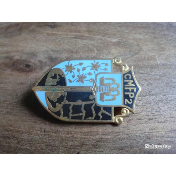 insigne  C.M.F.P2 centre militaire de formation professionnelle  /  drago paris