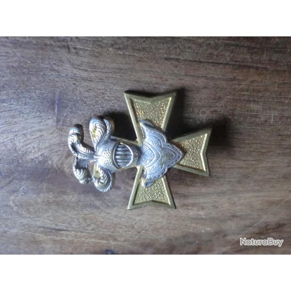 insigne centre d instruction des divisions blindes   / drago  paris