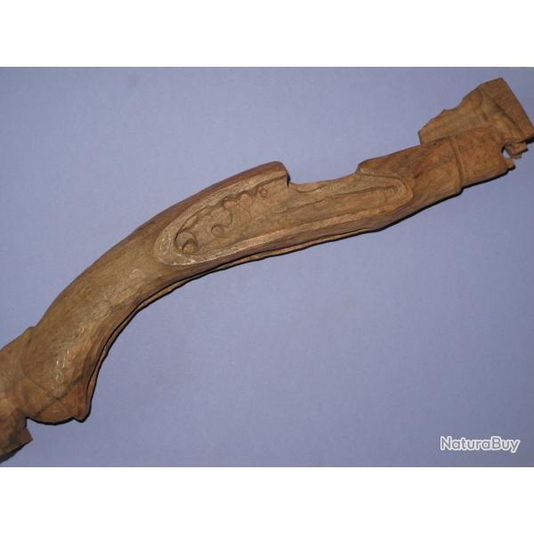 BELLE EBAUCHE DE CROSSE POUR PISTOLET DE MARINE 1786