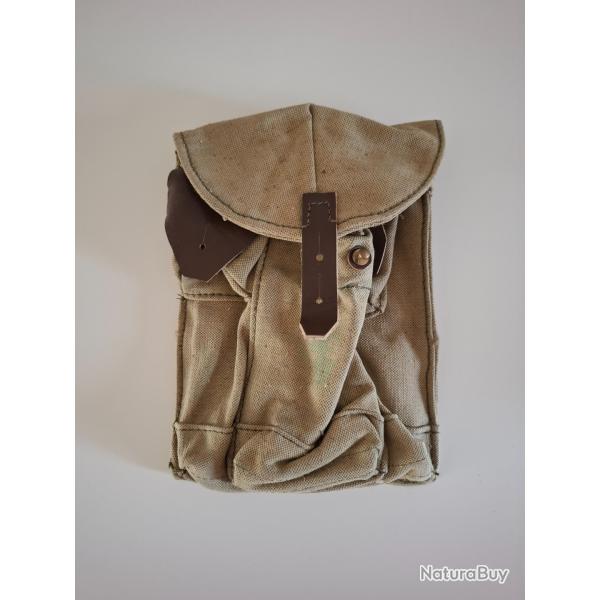 Pochette pour 3 chargeurs AK sovi�tique