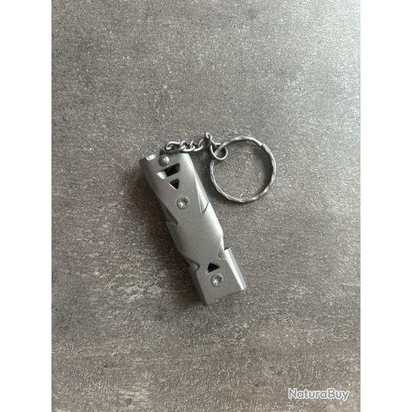 Sifflet ultra-puissant s�curit�, camping, forces de l'ordre, secourisme, outdoor