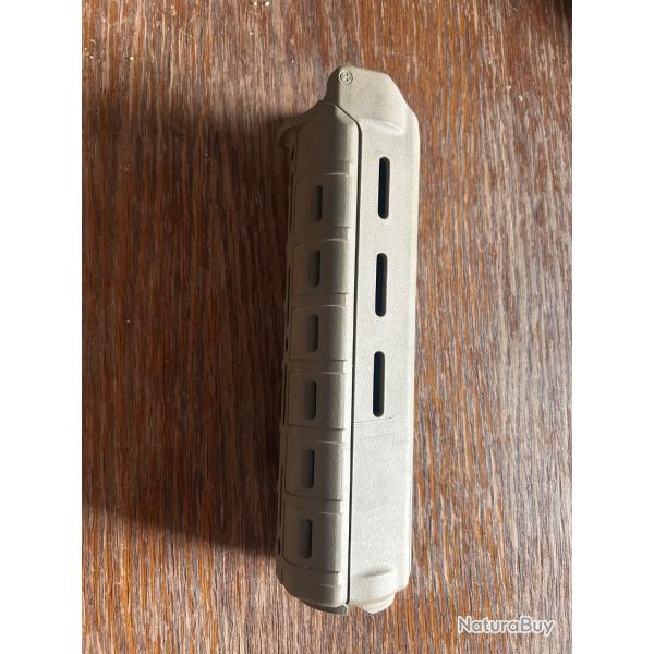 Garde main AR15 magpul MOE 9pouces FDE