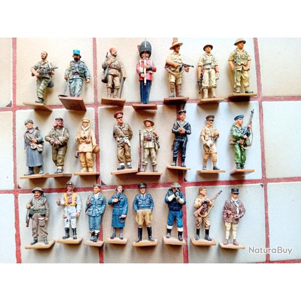23 soldats de plomb - peint  WWII  tous pays Delprado