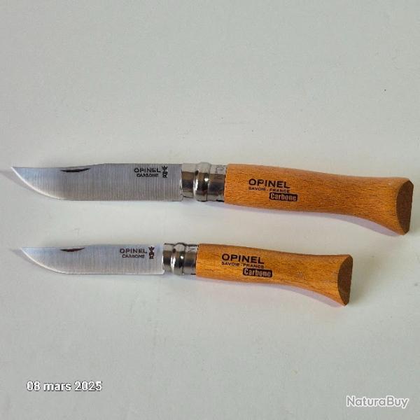 Lot de 2 couteaux pliants Opinel de taille diffrentes, lame carbone