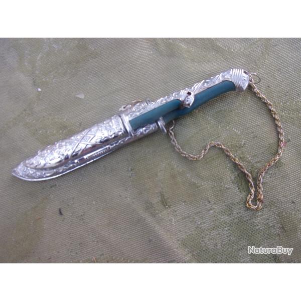 deux couteaux reproduction