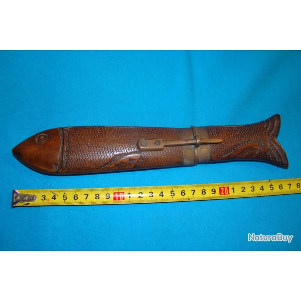 COUTEAU EN FORME DE POISSON