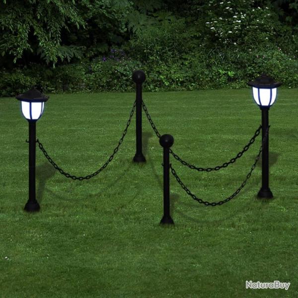 Cl�ture � cha�ne avec deux lampes solaires LED et deux piquets