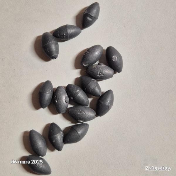 Lot de 16 plombs olive de 4 grammes.